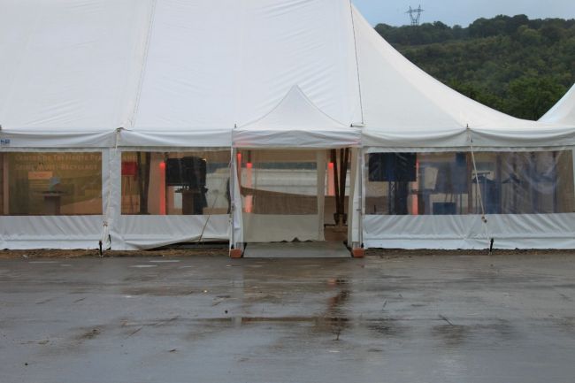 sas pour l'accueil des invités pour l'inauguration de Oissel